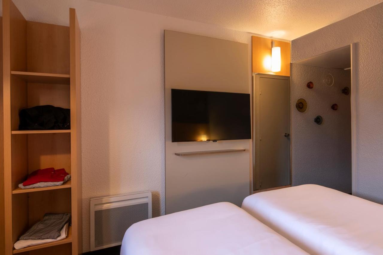 ไอบิส เซอร์กี-ปงตวส เลอ ปอร์ Hotel Cergy-Pontoise ภายนอก รูปภาพ