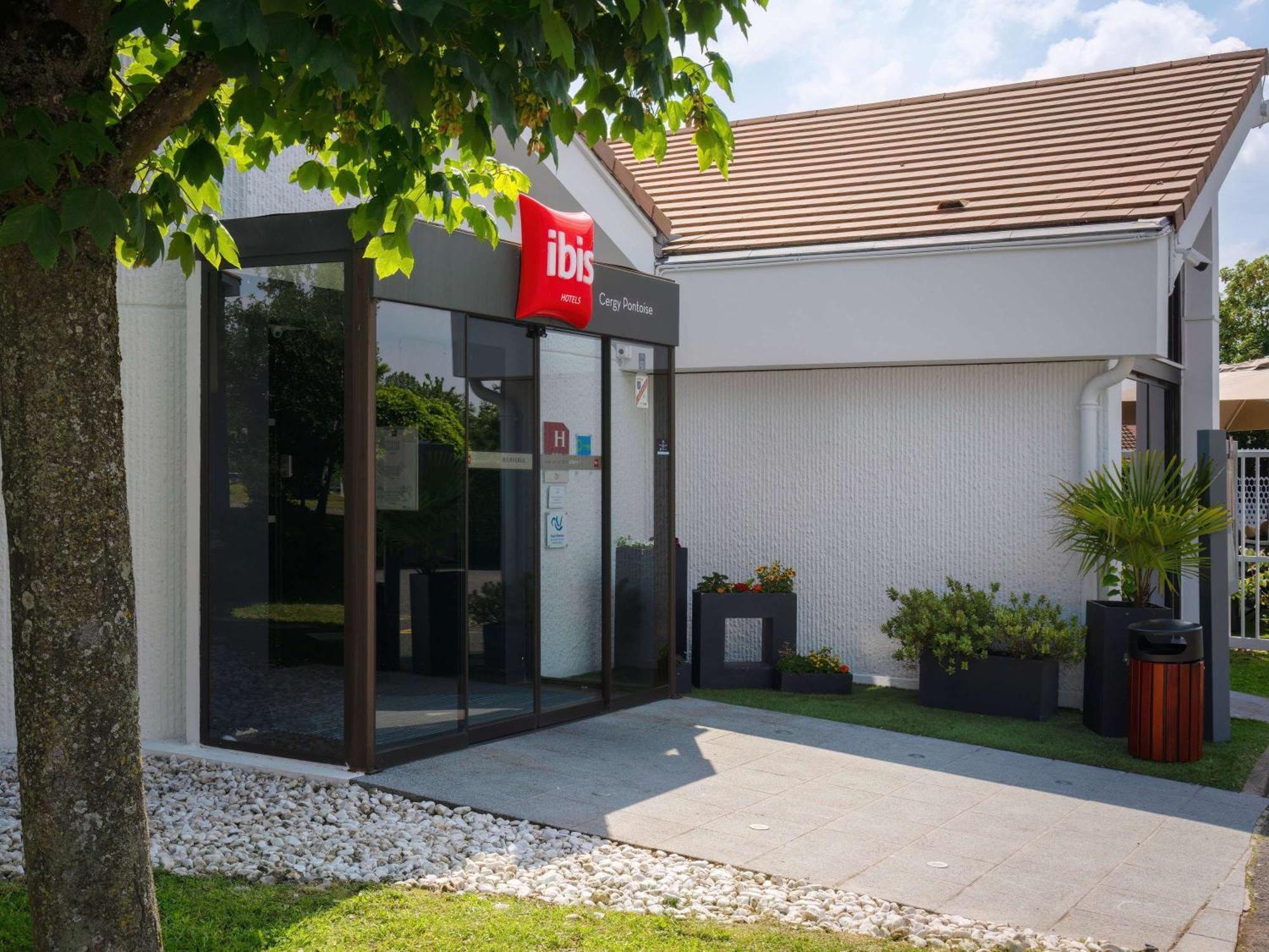 ไอบิส เซอร์กี-ปงตวส เลอ ปอร์ Hotel Cergy-Pontoise ภายนอก รูปภาพ