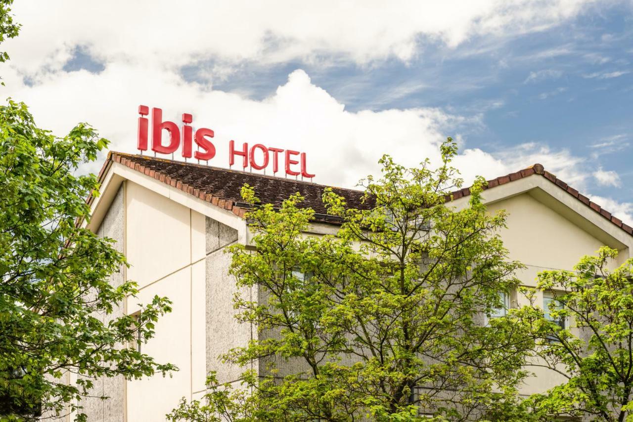 ไอบิส เซอร์กี-ปงตวส เลอ ปอร์ Hotel Cergy-Pontoise ภายนอก รูปภาพ